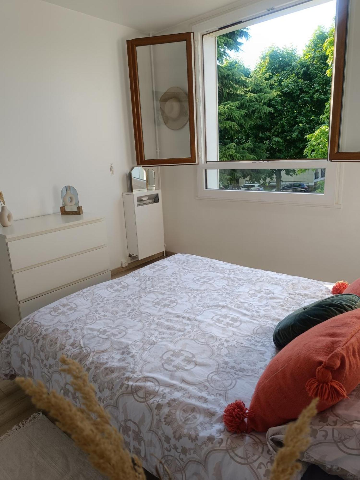 Private In Cozy - Line 14, Direct Access To Paris - Airport Orly Homestay *